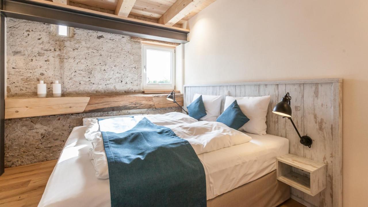 Апартаменты Baumgartners Dreiseithof - Historisch, Modern, Zentral Бад-Кроцинген Экстерьер фото