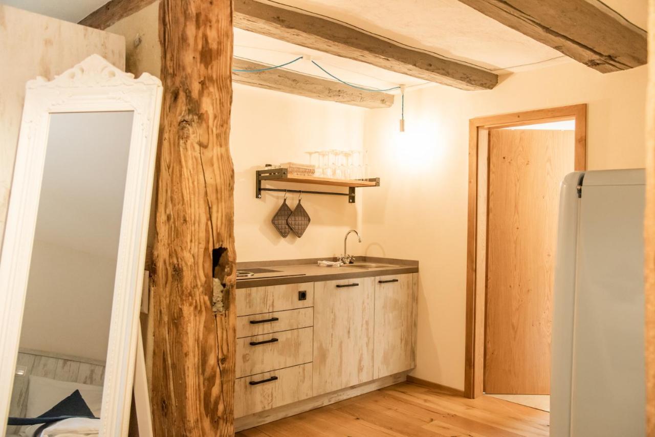 Апартаменты Baumgartners Dreiseithof - Historisch, Modern, Zentral Бад-Кроцинген Экстерьер фото